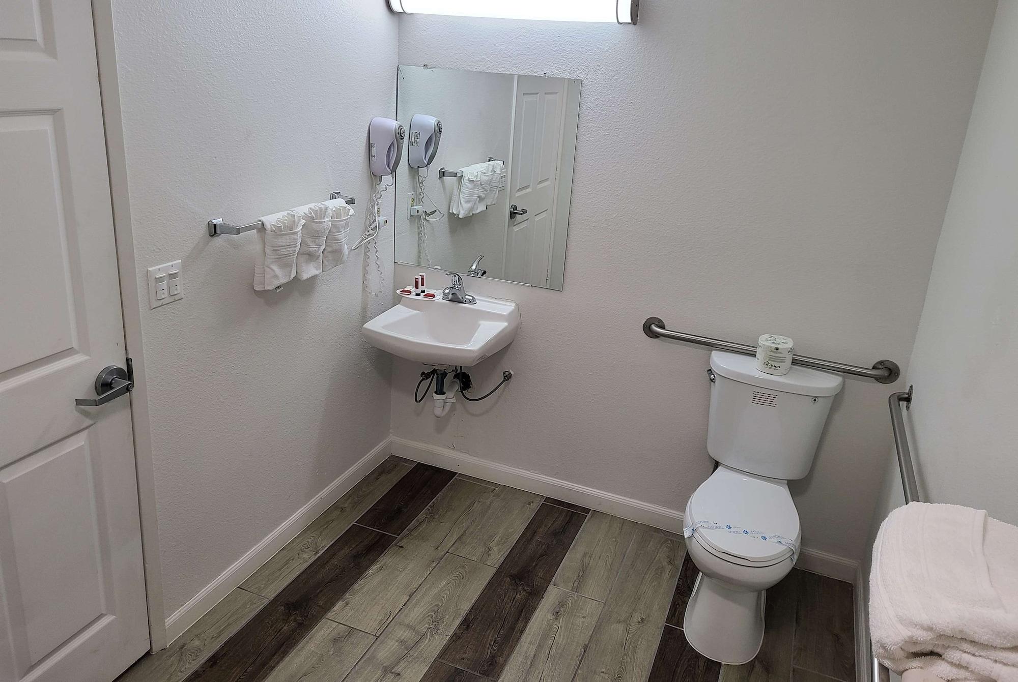 Travelodge By Wyndham Clearlake Bagian luar foto