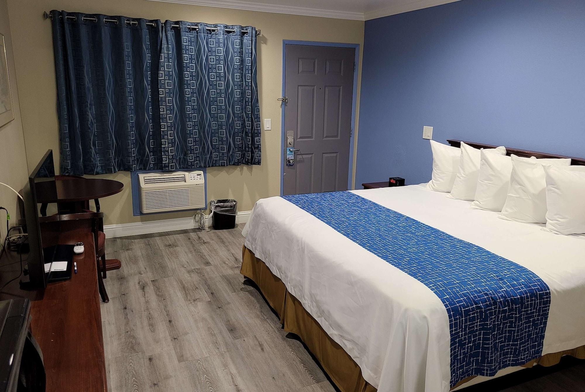 Travelodge By Wyndham Clearlake Bagian luar foto