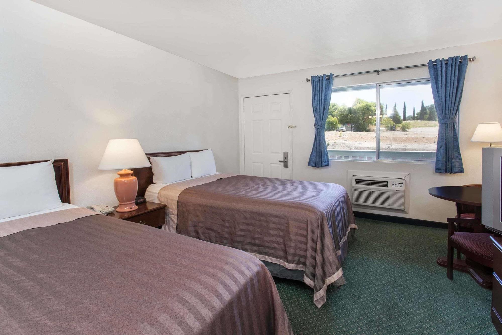 Travelodge By Wyndham Clearlake Bagian luar foto