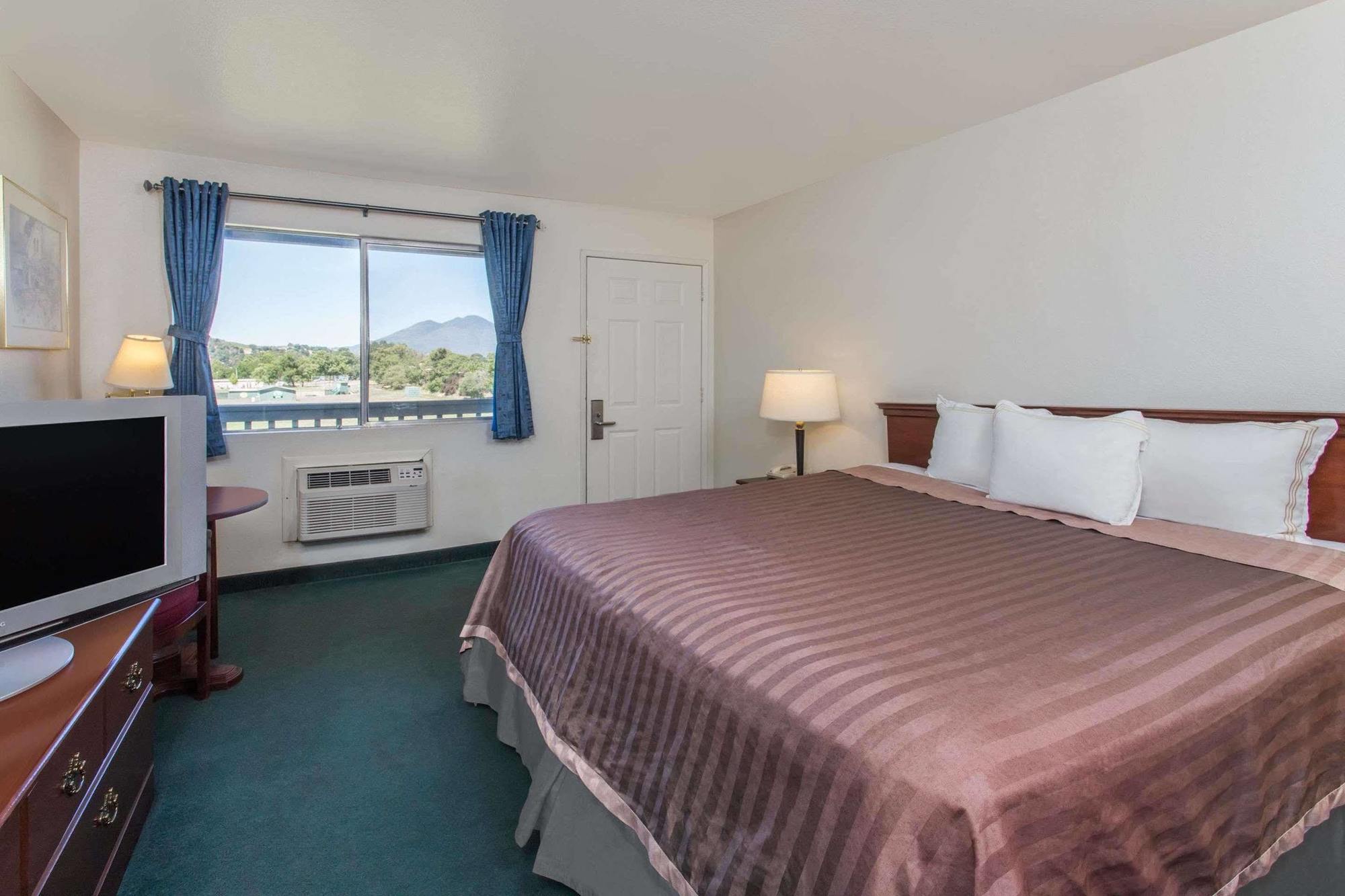 Travelodge By Wyndham Clearlake Bagian luar foto