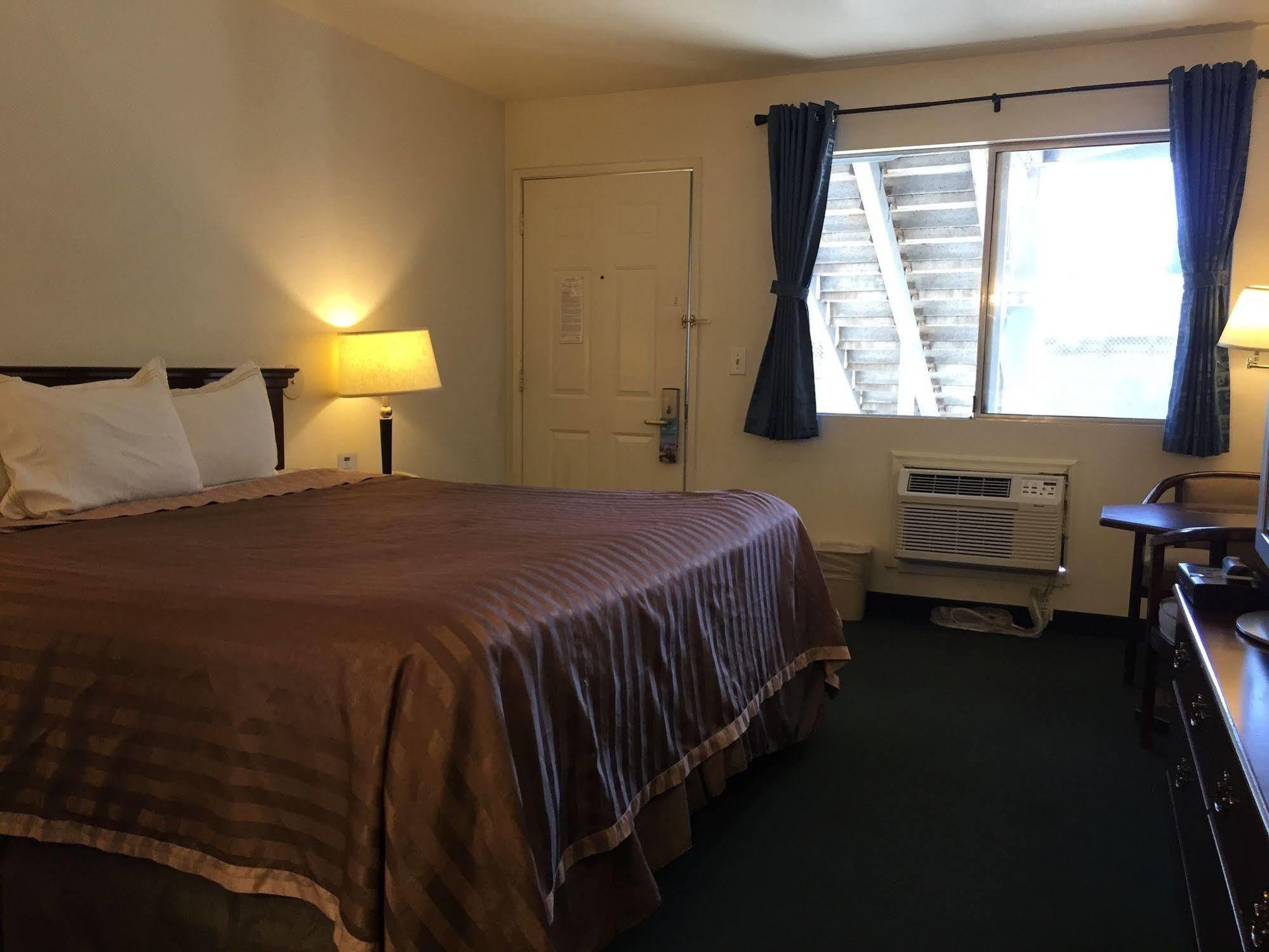 Travelodge By Wyndham Clearlake Bagian luar foto